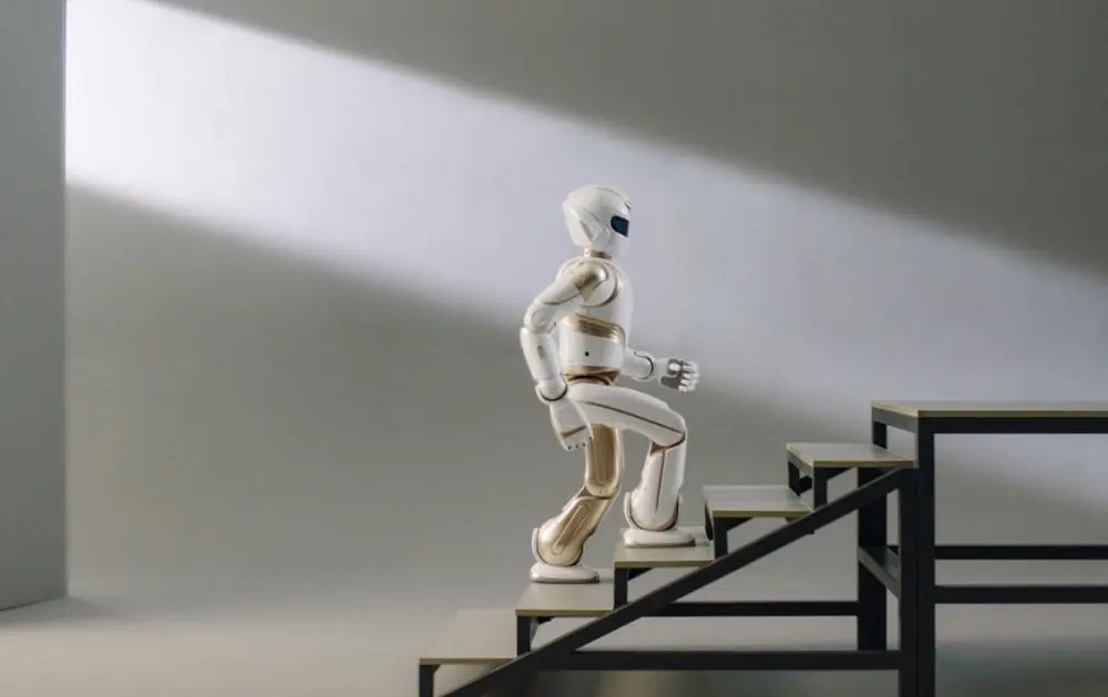 仿人机器人赋予机器“生命”机器替人不再是想象